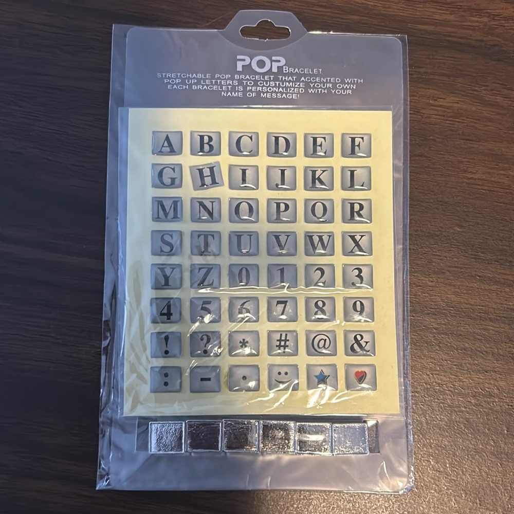 Pop bracelet customizable with letters, numbers and emojis
